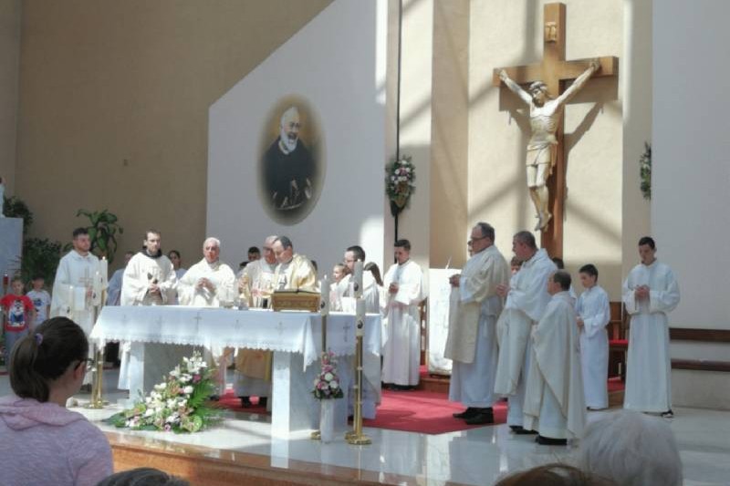 Sv. Leopold Bogdan Mandić proslavljen u istoimenoj kapucinskoj župi u Zagrebu Sv. Leopold Bogdan Mandić proslavljen u istoimenoj kapucinskoj župi u Zagrebu