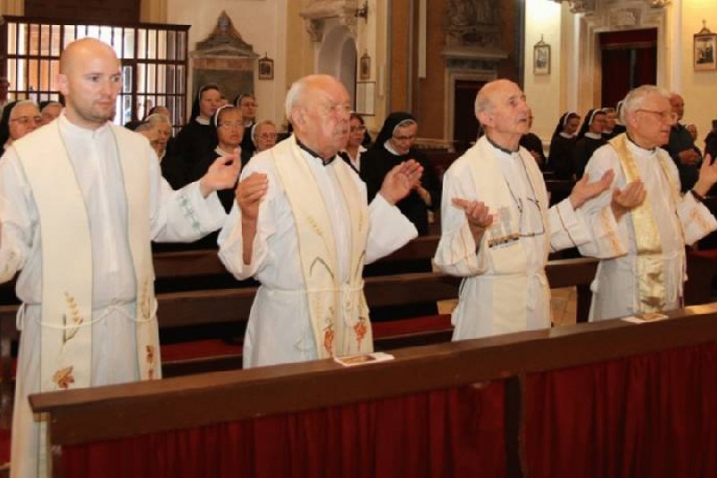 Dan posvećenja svećenika i molitva za duhovna zvanja u Dubrovniku Dan posvećenja svećenika i molitva za duhovna zvanja u Dubrovniku