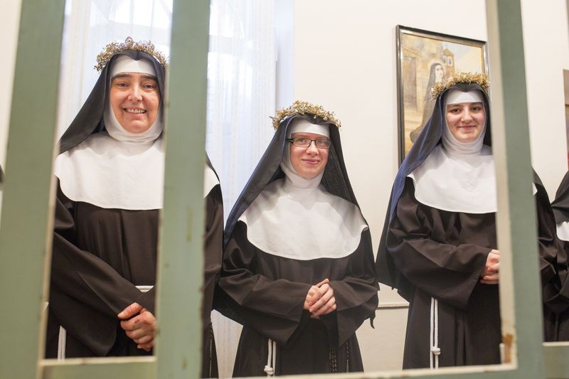 Tri splitske klarise položile prve svete zavjete Tri splitske klarise položile prve svete zavjete