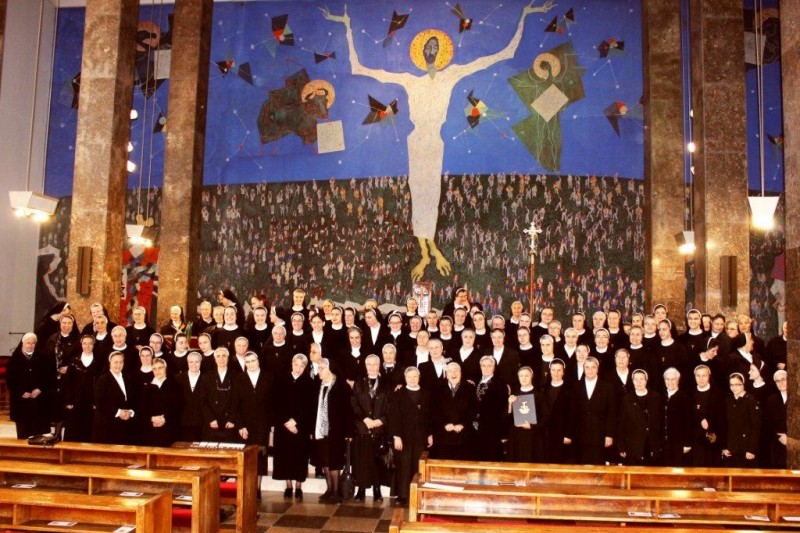 150 godina Družbe školskih sestara franjevki 150 godina Družbe školskih sestara franjevki