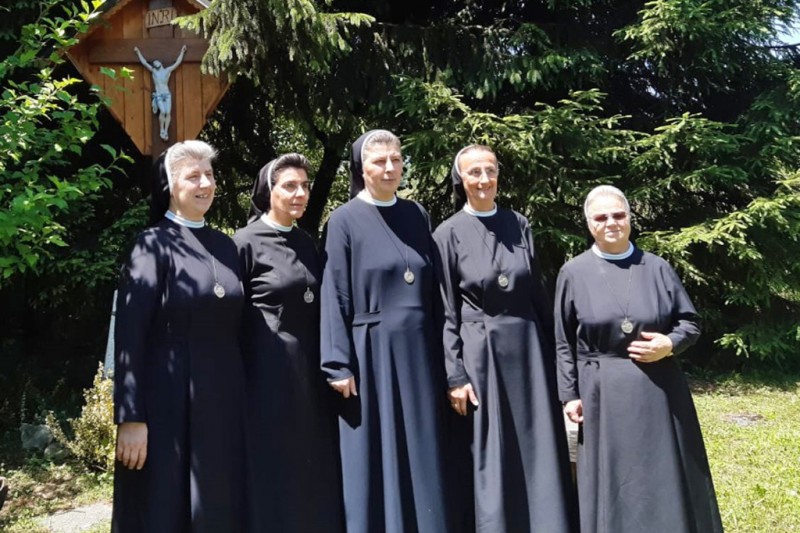 Izabrano novo vodstvo Sarajevske Provincije sestara Služavki Maloga Isusa Izabrano novo vodstvo Sarajevske Provincije sestara Služavki Maloga Isusa