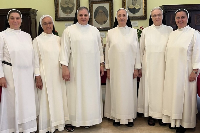 Dominikanke kongregacija svetih Anđela Čuvara Dominikanke kongregacija svetih Anđela Čuvara