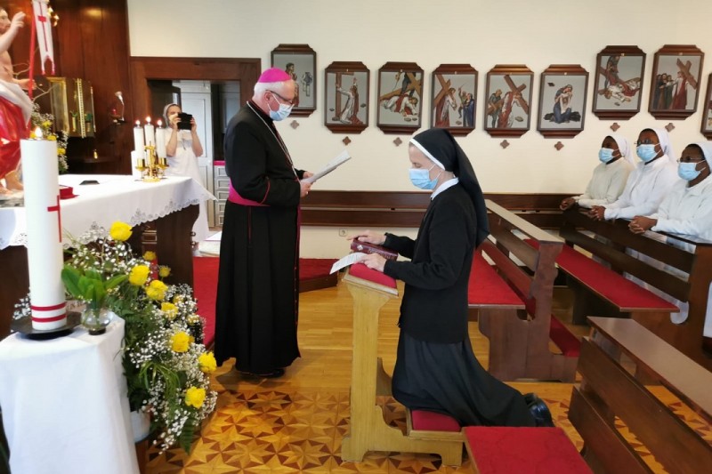 Nova vrhovna uprava Marijinih sestara čudotvorne medaljice Nova vrhovna uprava Marijinih sestara čudotvorne medaljice