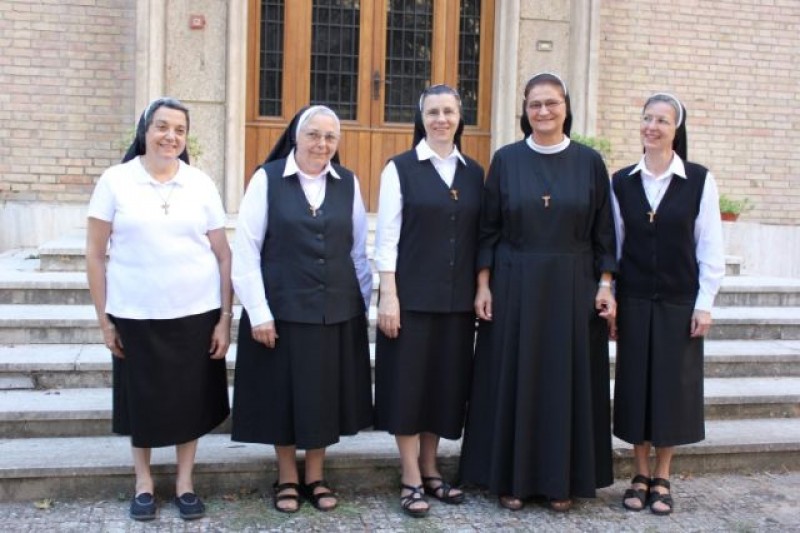 Nova vrhovna uprava Družbe školskih sestara franjevki Krista Kralja Nova vrhovna uprava Družbe školskih sestara franjevki Krista Kralja