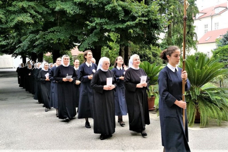 Zavjeti i jubileji sestara milosrdnica na Veliku Gospu Zavjeti i jubileji sestara milosrdnica na Veliku Gospu