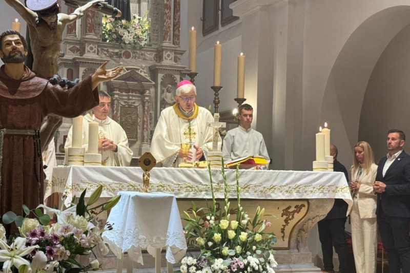 Proslavljena svetkovina sv. Frane u samostanu sv. Frane na Obali u Splitu Proslavljena svetkovina sv. Frane u samostanu sv. Frane na Obali u Splitu