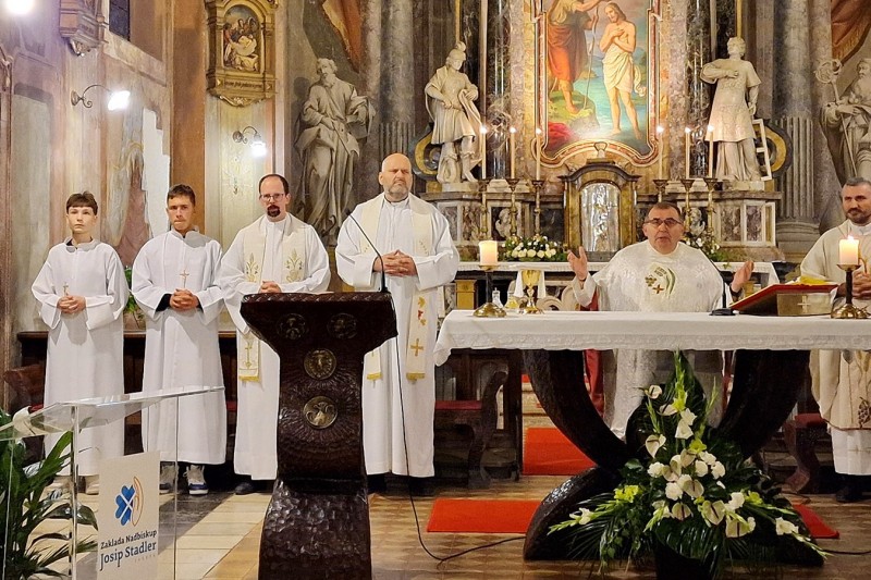 Svečano otvorena Zaklada „Nadbiskup Josip Stadler“ na zagrebačkoj Novoj Vesi Svečano otvorena Zaklada „Nadbiskup Josip Stadler“ na zagrebačkoj Novoj Vesi